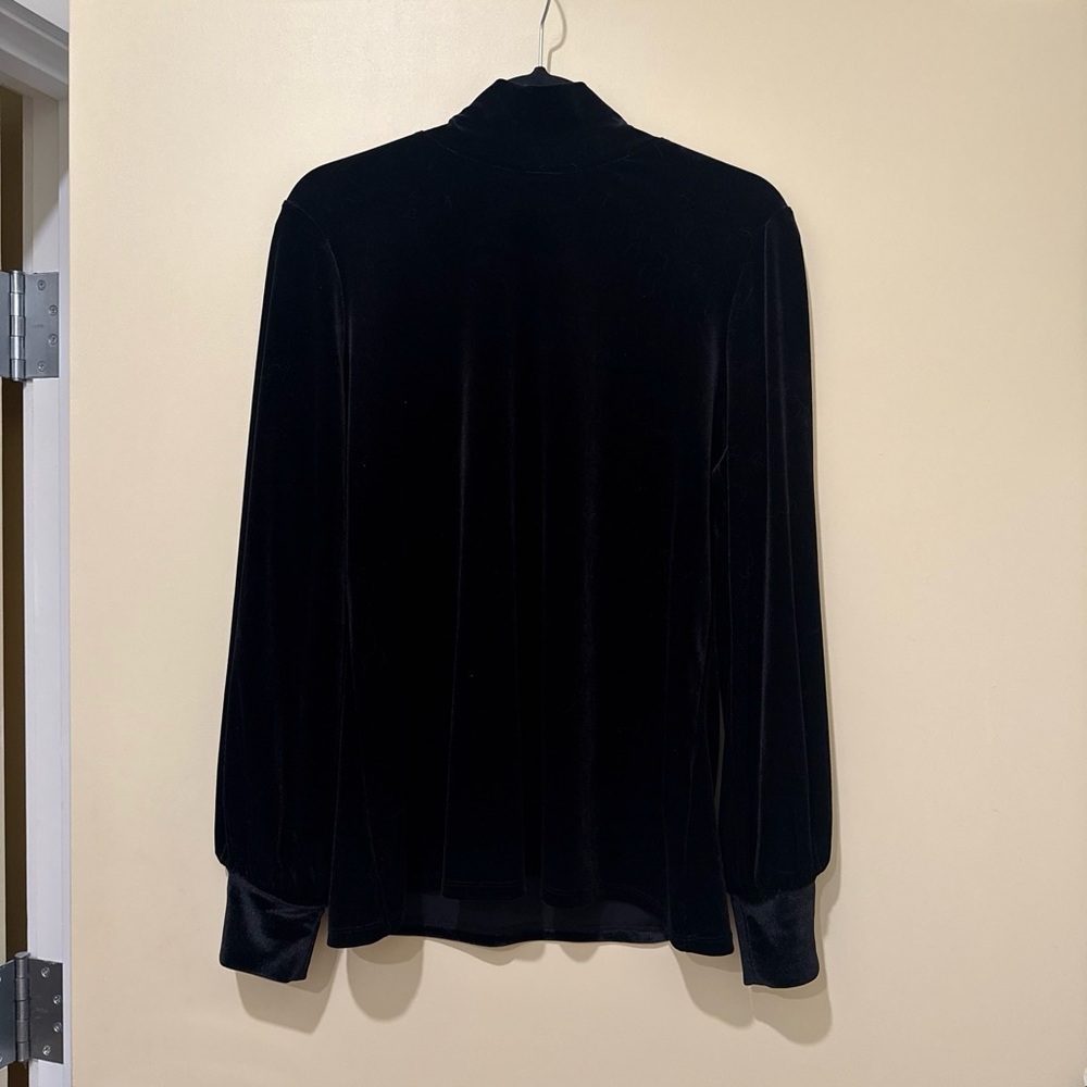 Halogen Black Velvet Top